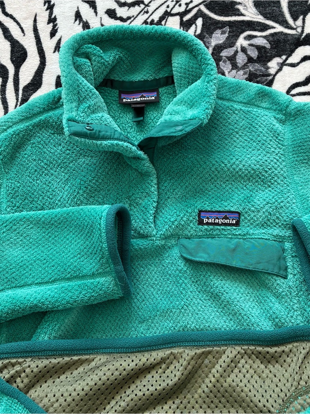 000 - WOMENS PATAGONIA MINT GREEN SYNCHILLA SNAP T FLEECE SWEATER JACKET